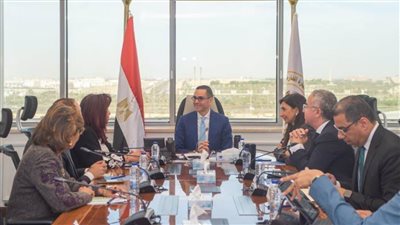 وزير الاستثمار والتجارة الخارجية يبحث مع اتحاد المستثمرات العرب تعزيز التعاون المشترك