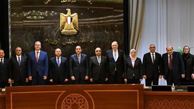 رئيس الوزراء يشهد توقيع اتفاقية تسوية بين عددٍ من الجهات الحكومية وشركة جنوب الوادي للأسمنت 