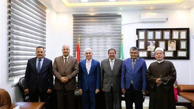 الاسبوع المقبل.. محافظ المنيا يُطلق مرحلة جديدة للكشوفات الطبية وتوزيع النظارات لطلاب الابتدائي 