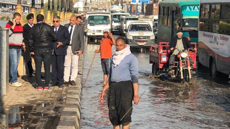 متابعة كسح المياه