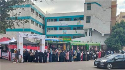 المرأة في مقدمة المشهد.. إقبال كبير للمواطنين للإدلاء بأصواتهم على اللجان الانتخابية بالعجوزة