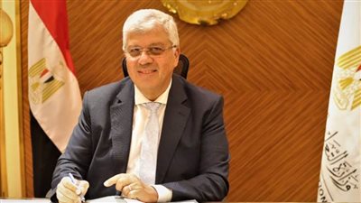 وزير التعليم العالي: 