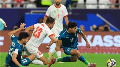الأردن ينهي الشوط الأول متقدمًا على العراق في ربع نهائي كأس العرب