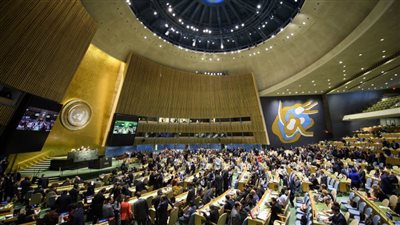 الأمم المتحدة تتبنى قرارا يمنع تهجير الفلسطينيين وتجويعهم في غزة