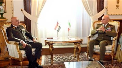 الفريق أحمد خليفة يعود إلى أرض الوطن بعد انتهاء زيارته الرسمية لدولة إيطاليا