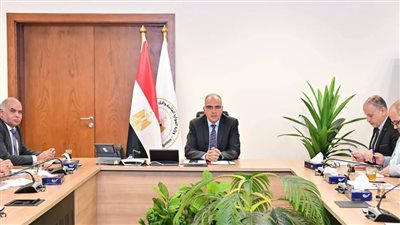 وزير الري يتابع موقف مشروعات الخطة الاستثمارية للعام المالي الحالي 