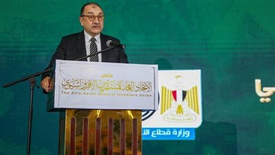  وزير قطاع الأعمال العام يستعرض فرصًا استثمارية واعدة في مختلف القطاعات التابعة