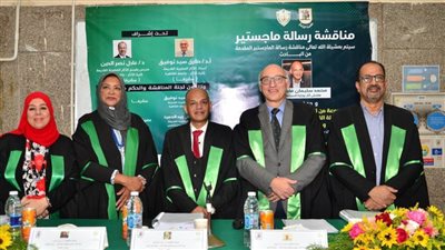 ماجستير بآثار القاهرة يوثق التماثيل الخشبية لأفراد الدولة القديمة