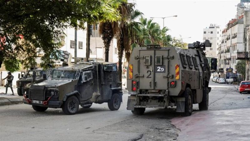 مركبات تابعة لجيش