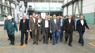 وزير الدولة للإنتاج الحربي يتفقد خطوط الإنتاج بشركة حلوان للصناعات الهندسية