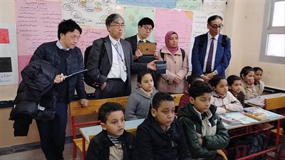 وفد من الجايكا اليابانية يطلع على المنظومة في مدارس بالغربية