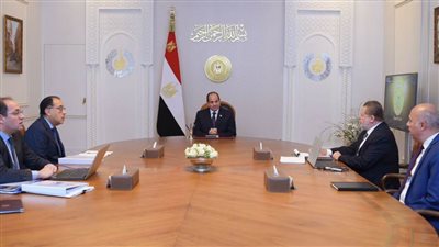 عاجل.. الرئيس السيسي يستعرض الوضع الاقتصادي المحلي والعالمي وانعكاساته على الاقتصاد الكلي