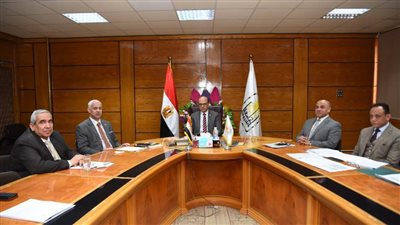 رئيس جامعة أسيوط: الجامعة حريصة على توفير كافة معايير الجودة واستدامة الاعتماد