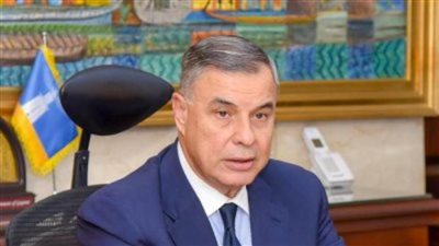 محافظ الإسكندرية: رفع درجة الاستعداد في جميع الأجهزة التنفيذية بالمحافظة للتعامل مع حالة عدم الاستقرار في الأحوال الجوية