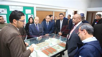 محافظ كفر الشيخ ووزير الزراعة النيجيري يتفقدان مركز إعداد تقاوي الذرة الشامية