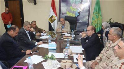 محافظ القليوبية يبحث مشاكل المواطنين باللقاء الأسبوعي بشبين القناطر