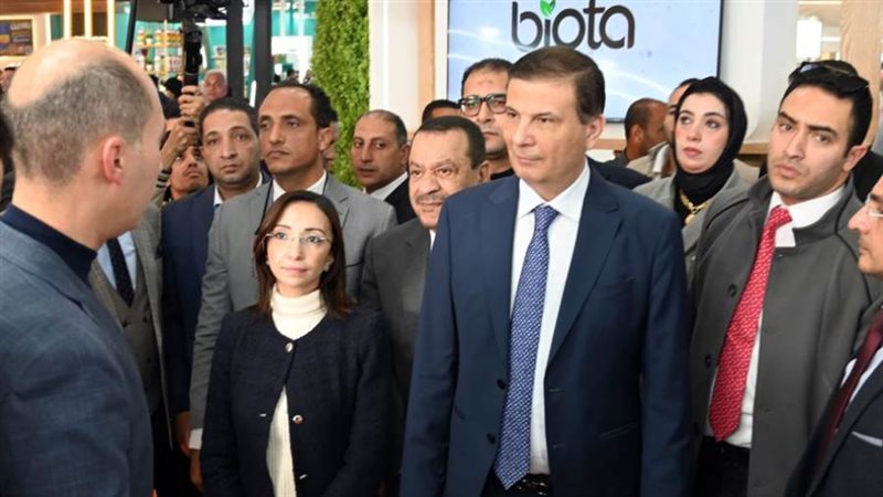 جانب من افتتاح المعرض