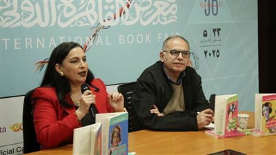 د.صفاء النجار تحتفي بأعمالها الأدبية في معرض القاهرة للكتاب