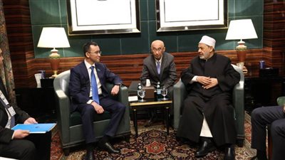 رئيس الشيوخ الكازاخي: نقدِّر دور الأزهر في تعزيز الإخاء والتَّعايش في بلادنا
