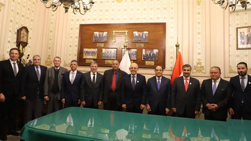 خلال الزيارة