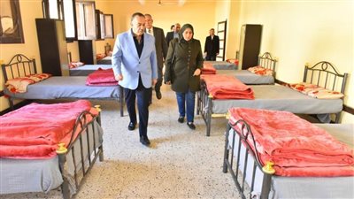 محافظ أسيوط يتفقد أعمال تطوير مدرسة التربية الفكرية المشتركة