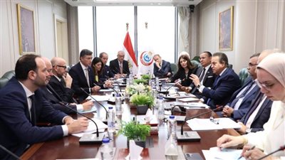 وزير الصحة يبحث تعزيز التعاون الاستثماري مع شركتين إيطاليتين بالقطاع الصحي