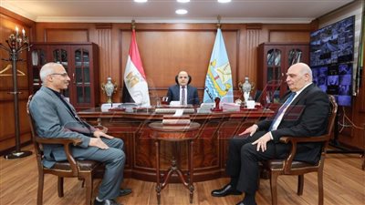 مناقشة تنفيذ مشروعات الخطة الاستثمارية للعام المالي 2025–2026 