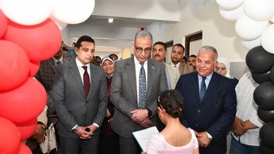 محافظ الفيوم يفتتح مدرسة مصر الرسمية للغات