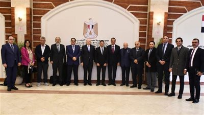 وزير الشباب يجتمع باللجنة الطبية العليا لرعاية الرياضيين