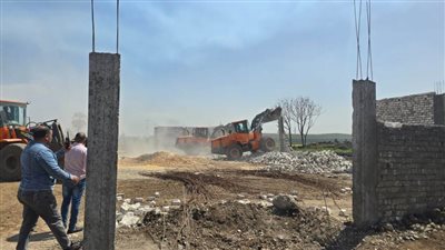 محافظ القليوبية يتابع إزالة تعديات على الأراضي الزراعية بالقناطر الخيرية