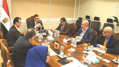 وزير الإسكان يتابع الموقف التنفيذي لمشروعات إحياء القاهرة الخديوية
