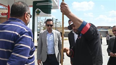 في حملة رقابية قادها نائب محافظ البحيرة.. ضبط 55 ألف لتر محروقات بمحطتي وقود 