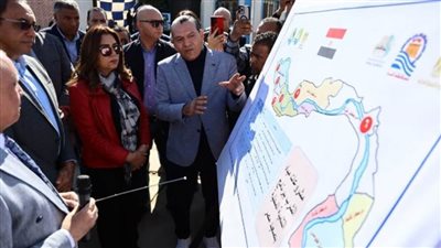 وزيرة التنمية المحلية ومحافظ قنا يفتتحان محطة مياه الشرب بقرية حجازة 