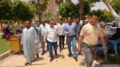 محافظ أسيوط يتفقد الحدائق والمتنزهات لمشاركة المواطنين احتفالاتهم بعيد شم النسيم