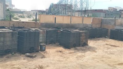تموين الإسكندرية ضبط تجميع ١٤ طن زيوت سيارات مستعملة مجهولة المصدر