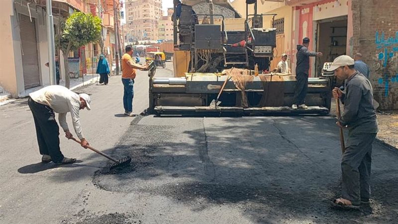 جانب من أعمال الرصف