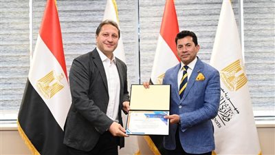 هادي خشبة لـ