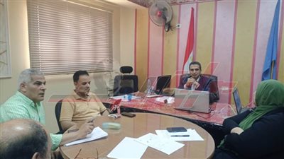 وكيل تعليم كفر الشيخ يتابع امتحانات الشهادة الاعدادية من غرفة العمليات