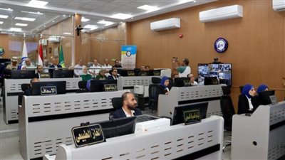 محافظ الإسماعيلية يتابع خطة تأمين امتحانات الثانوية العامة بالمحافظة من خلال الشبكة الوطنية