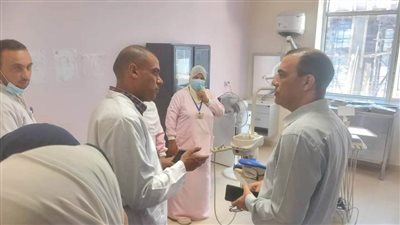 وكيل وزارة الصحة بالبحيرة يتفقد أعمال إنشاءات مستشفى بدر بعد توقف 8 سنوات 