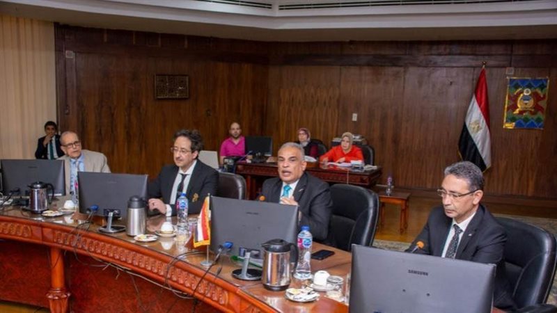 جانب من اجتماع مجلس