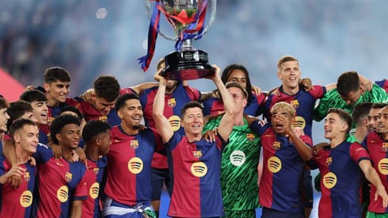 جانب من مراسم التتويج