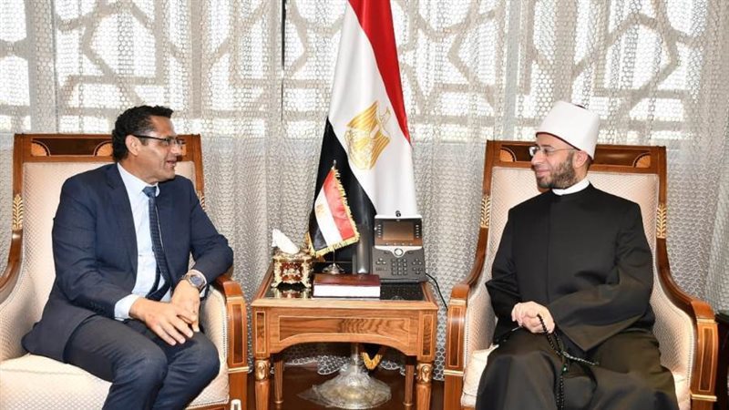 وزير الاوقاف وخالد