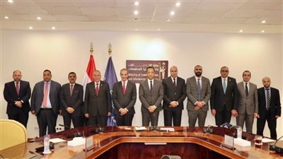 رئيس «قضايا الدولة» يبحث مع وزير الاتصالات سبل التعاون في التحول الرقمي
