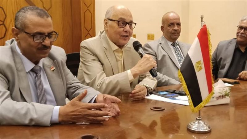 جانب من الندوة