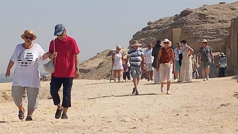 إقبال سياحي علي المناطق