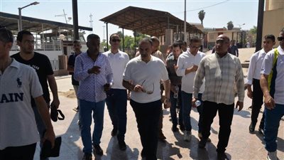 محافظ أسيوط يتفقد مرسى العبارات النهرية وحورس السياحي ويوجه بالبدء في تطويرهما 