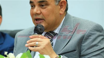 رئيس جامعة كفر الشيخ يوضح أهداف ورشة عمل تدريبية لأطباء الأمراض الصدرية