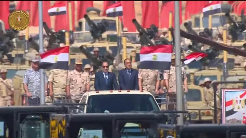 الرئيس السيسي يتفقد