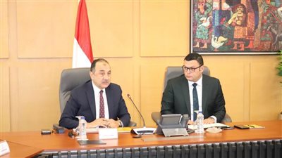  ‎وزيرا قطاع الأعمال والإسكان يبحثان تعزيز التعاون بالمشروعات المشتركة